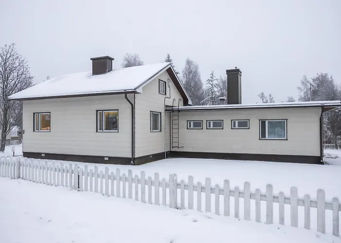 Cozy Winter House 罗瓦涅米